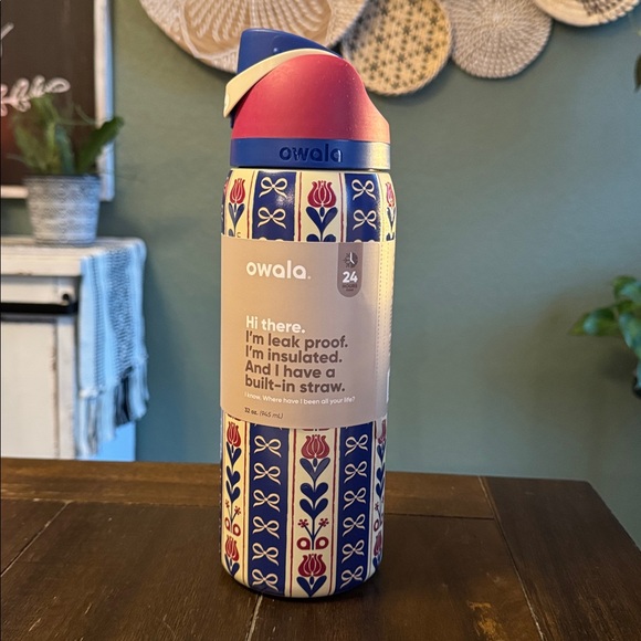 Owala Holiday Hygge 32oz FreeSip! New! Limited Edition! - Picture 2 of 5